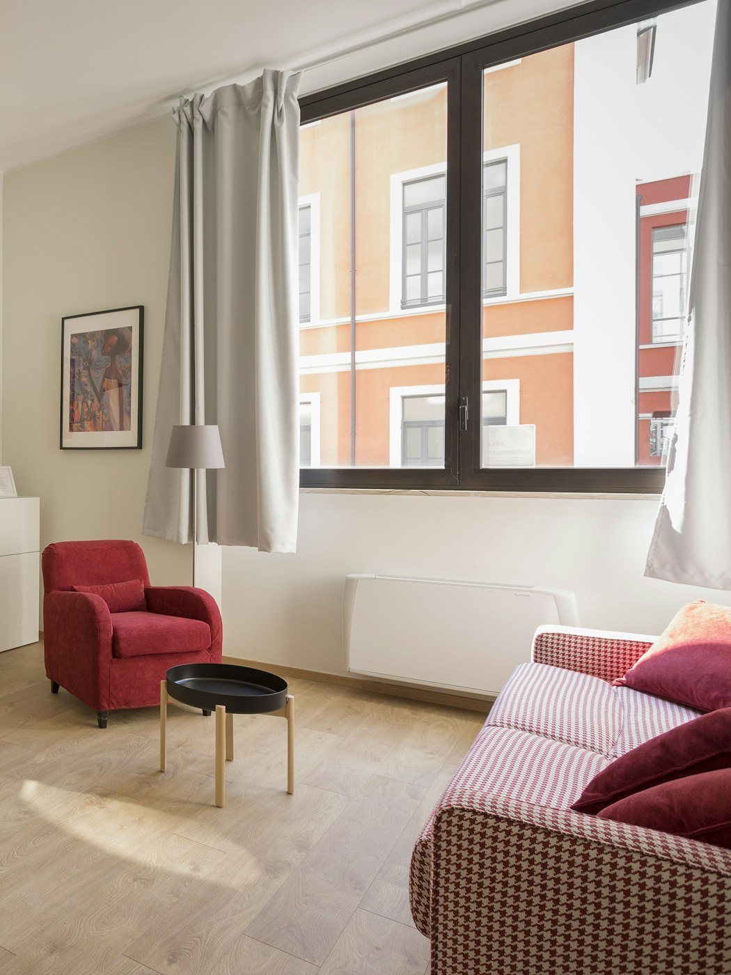 Lounge s lesklou podlahou