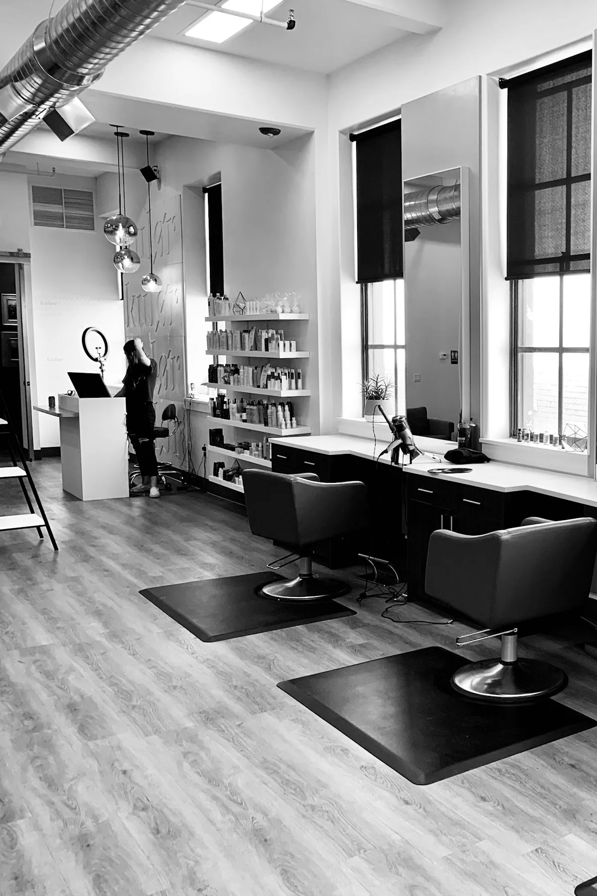 Barber při holení